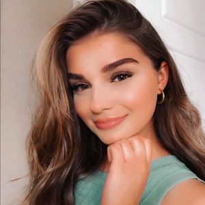 Meet your Posher, Noel